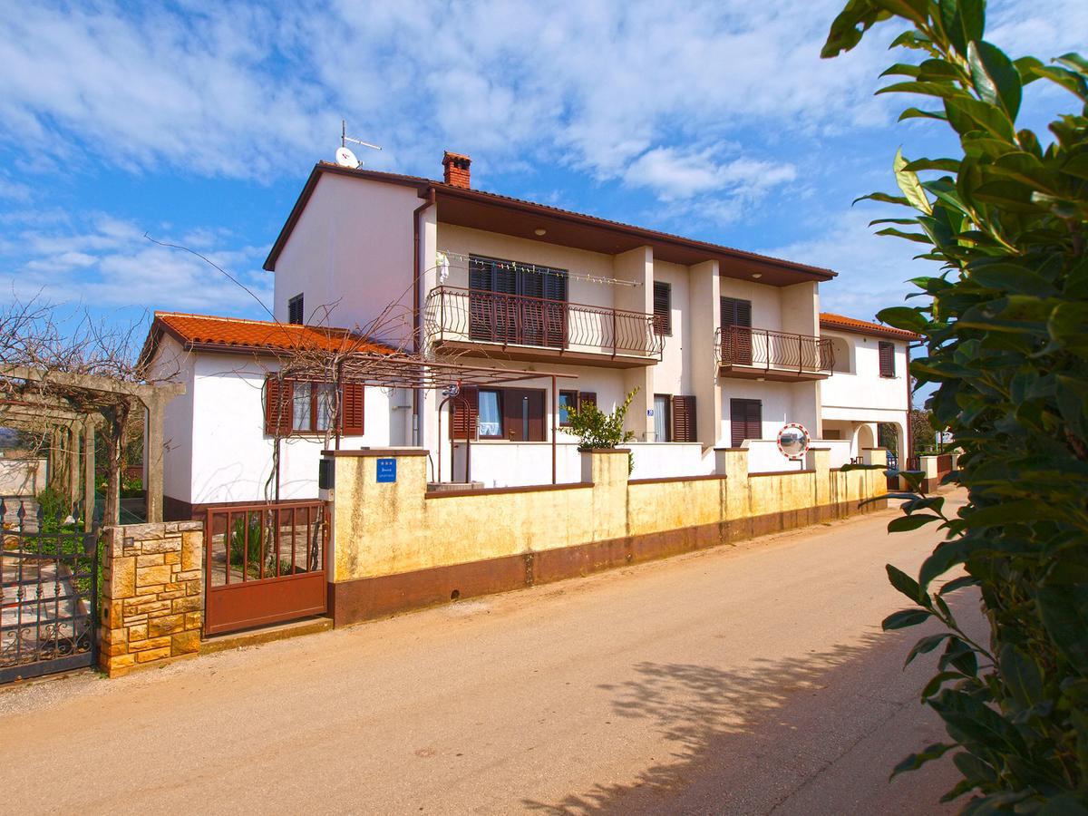 Apartments Ivan 1031 Fažana Esterno foto