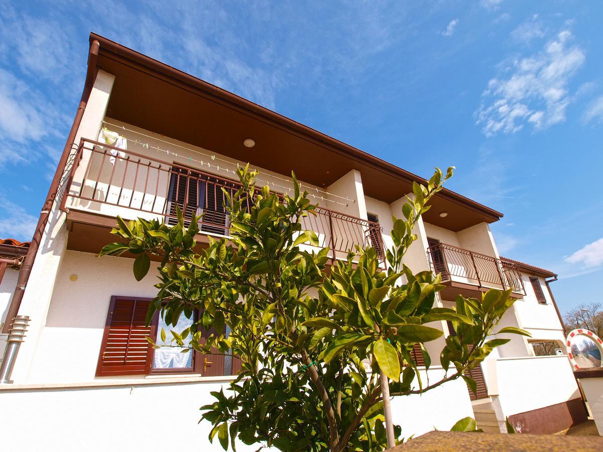Apartments Ivan 1031 Fažana Esterno foto